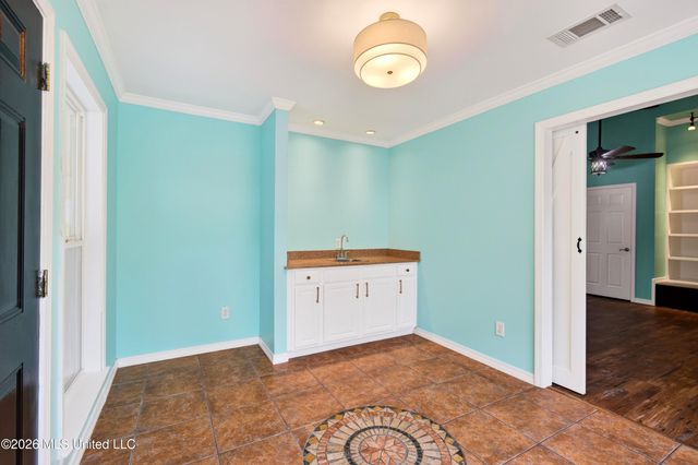 5068 Menge Avenue, Pass Christian, MS 39571
