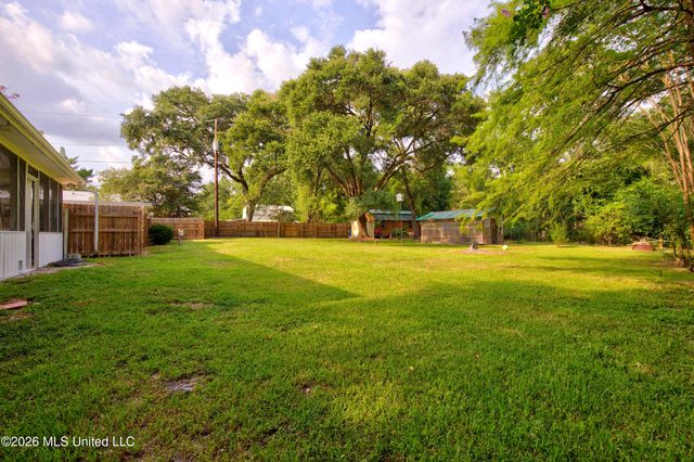 5068 Menge Avenue, Pass Christian, MS 39571