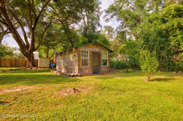 5068 Menge Avenue, Pass Christian, MS 39571
