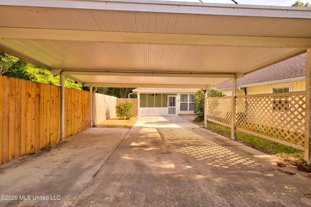 5068 Menge Avenue, Pass Christian, MS 39571