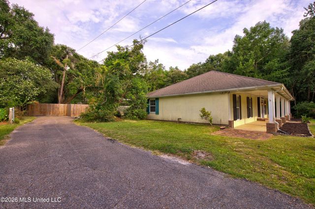 5068 Menge Avenue, Pass Christian, MS 39571