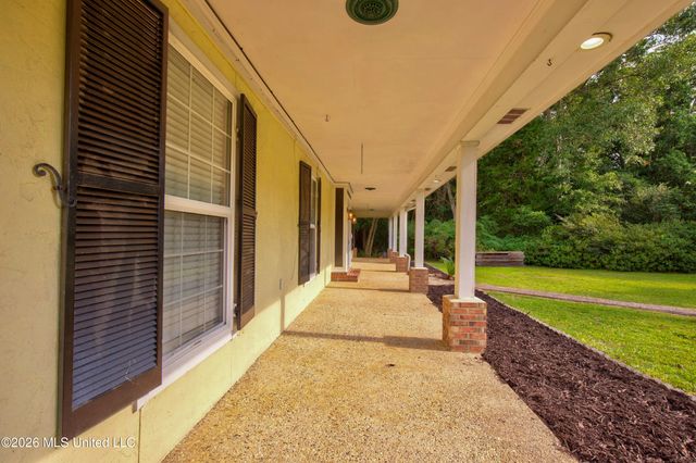 5068 Menge Avenue, Pass Christian, MS 39571
