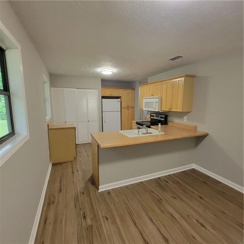 77 Pierce Road, Hiram, GA 30141