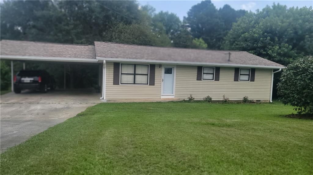 77 Pierce Road, Hiram, GA 30141