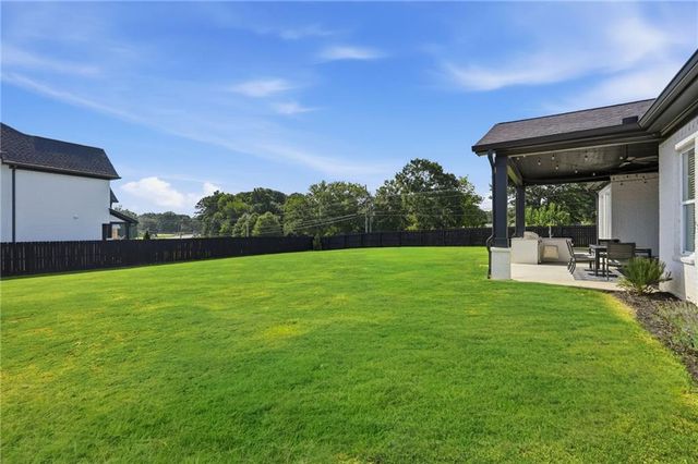 3420 Old Oaks Road, Buford, GA 30519