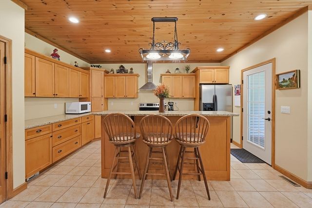 38 Orchard, Blackstone, MA 01504