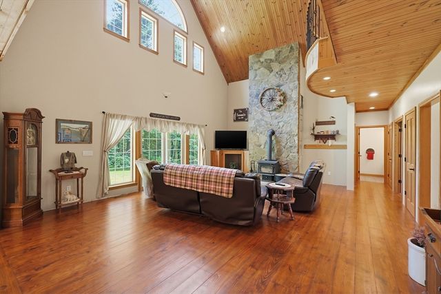38 Orchard, Blackstone, MA 01504