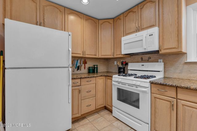 11 Partree Road, Jackson, NJ 08527