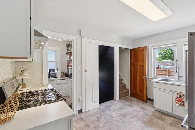 3317 S 6th STREET, Milwaukee, WI 53215