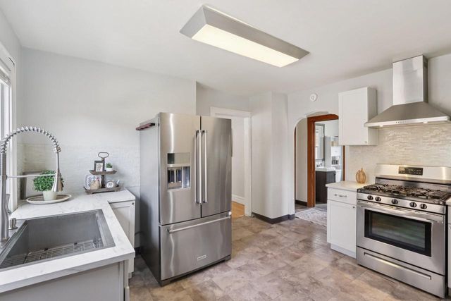 3317 S 6th STREET, Milwaukee, WI 53215