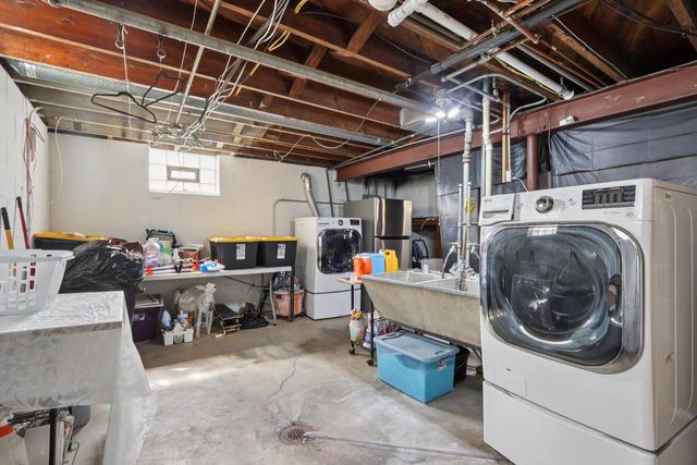 3317 S 6th STREET, Milwaukee, WI 53215