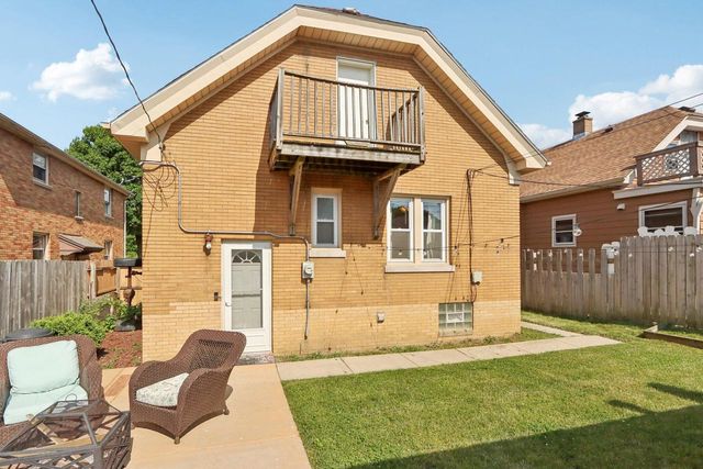 3317 S 6th STREET, Milwaukee, WI 53215