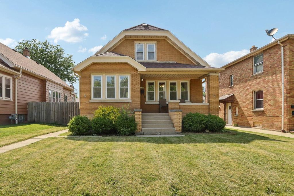3317 S 6th STREET, Milwaukee, WI 53215
