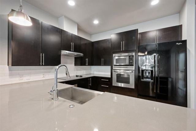 2804 Treble LN 902, Austin, TX 78704