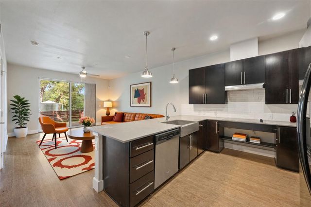 2804 Treble LN 902, Austin, TX 78704