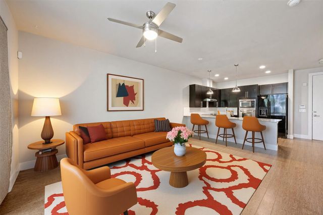 2804 Treble LN 902, Austin, TX 78704