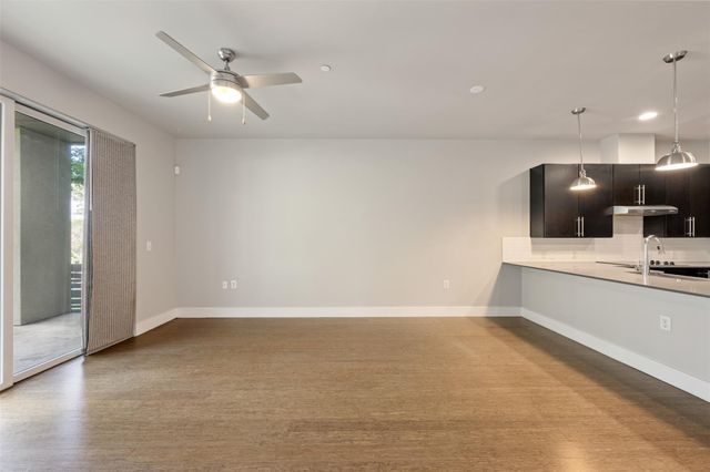 2804 Treble LN 902, Austin, TX 78704