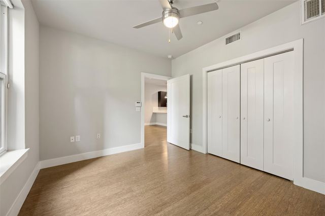 2804 Treble LN 902, Austin, TX 78704