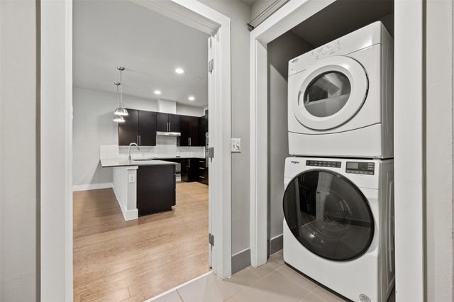 2804 Treble LN 902, Austin, TX 78704