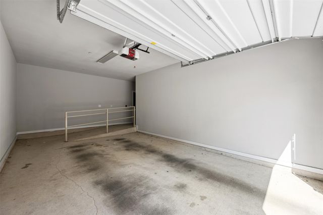 2804 Treble LN 902, Austin, TX 78704