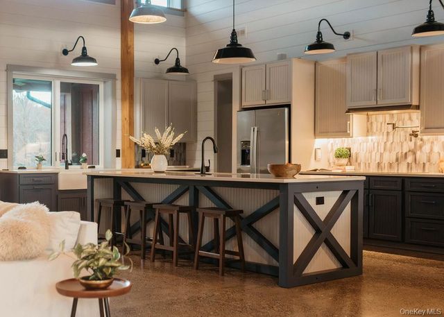 1248 Albany Post Road, Gardiner, NY 12525