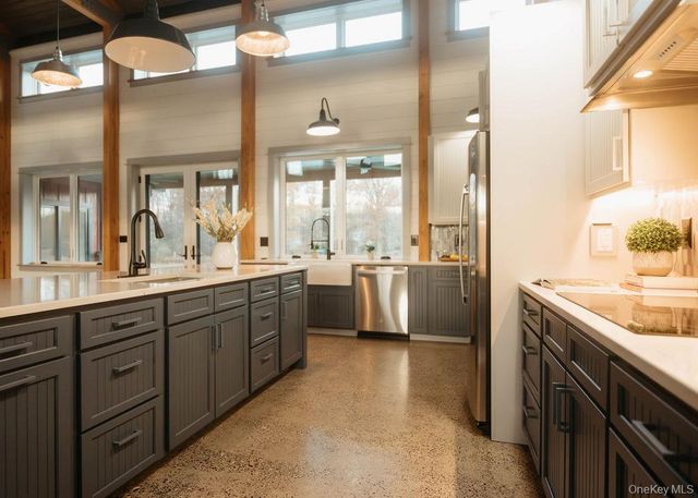 1248 Albany Post Road, Gardiner, NY 12525