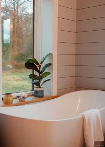 1248 Albany Post Road, Gardiner, NY 12525