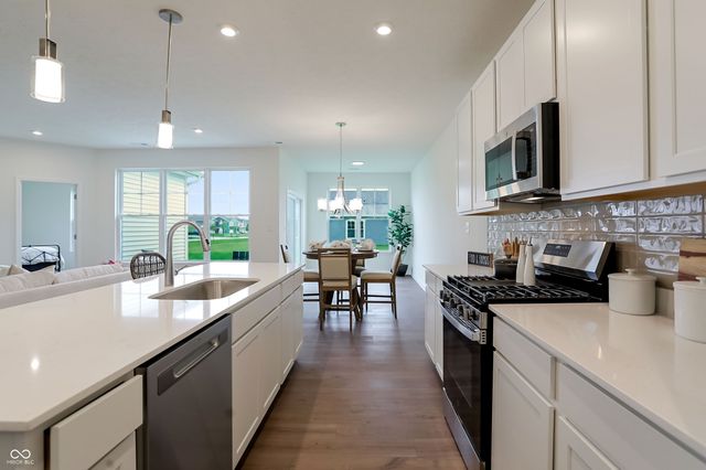 2038 Frost Line Lane, Greenfield, IN 46140