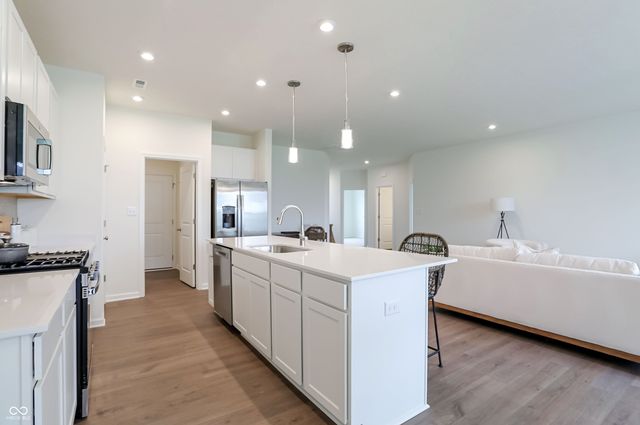2038 Frost Line Lane, Greenfield, IN 46140