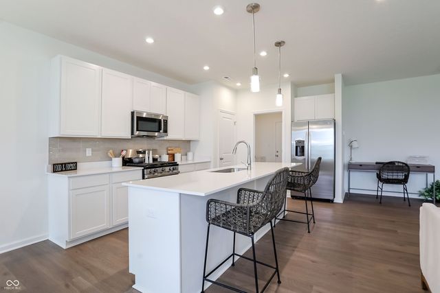 2038 Frost Line Lane, Greenfield, IN 46140