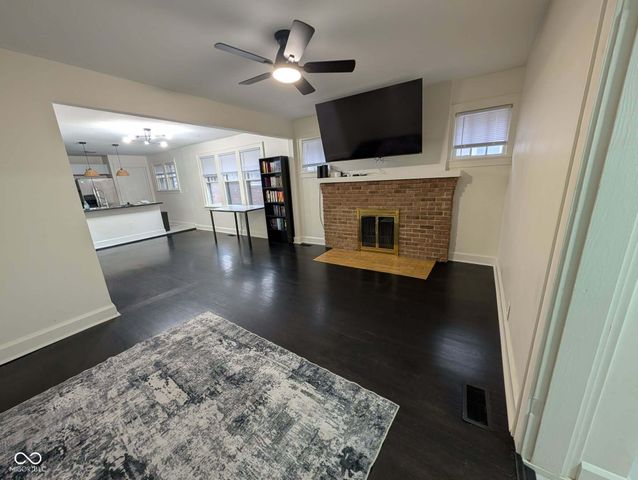 1338 S 20th Street, Terre Haute, IN 47803