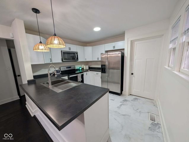 1338 S 20th Street, Terre Haute, IN 47803