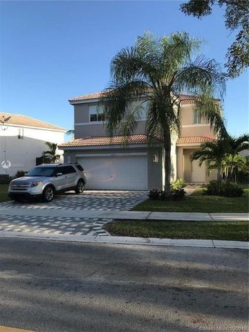 4360 Dogwood Circle, Weston, FL 33331
