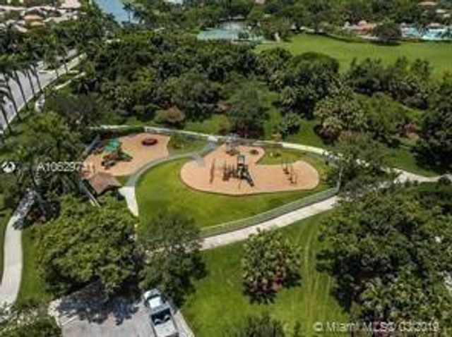 4360 Dogwood Circle, Weston, FL 33331