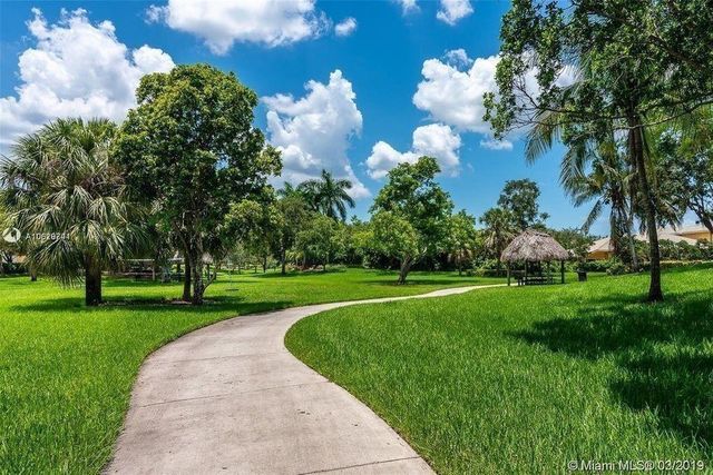 4360 Dogwood Circle, Weston, FL 33331