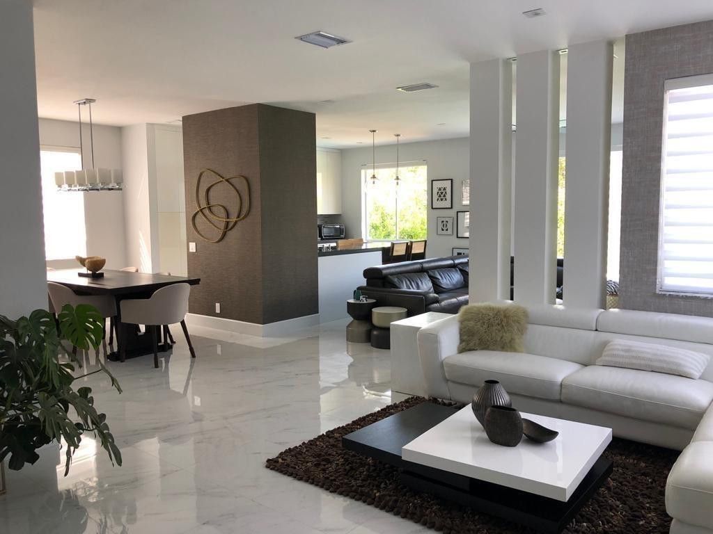 4360 Dogwood Circle, Weston, FL 33331