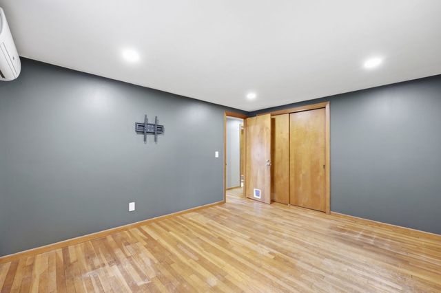 59 Washington Ave, South Hadley, MA 01075