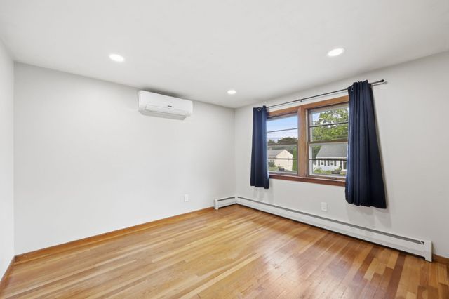 59 Washington Ave, South Hadley, MA 01075