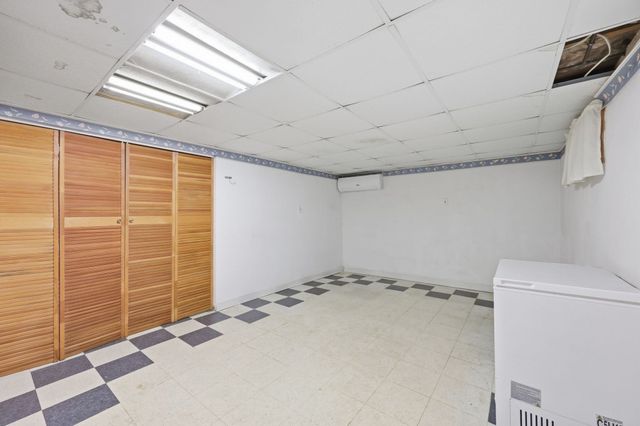 59 Washington Ave, South Hadley, MA 01075