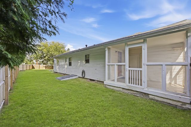 59 Washington Ave, South Hadley, MA 01075