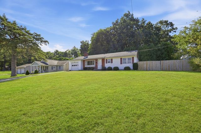 59 Washington Ave, South Hadley, MA 01075