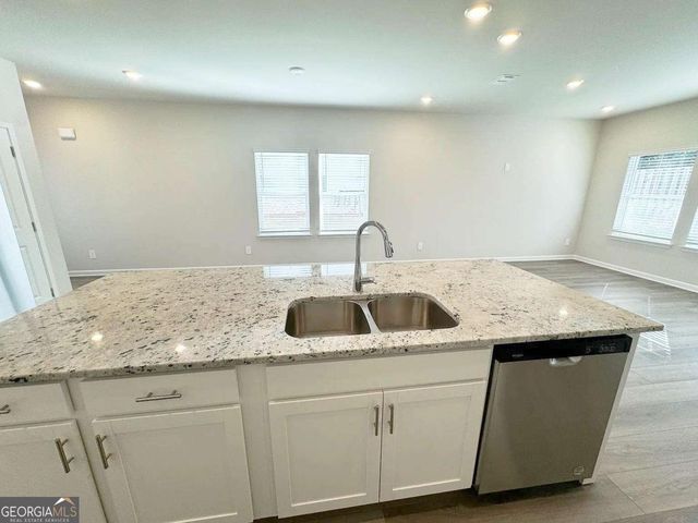 4264 Holland Grove R, Lawrenceville, GA 30044