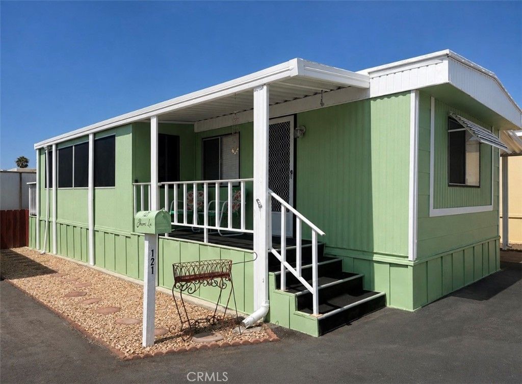 121 Sherri Ln, Oceanside, CA 92054 — exterior