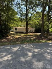 5121 Morningwood Drive, Matthews, NC 28105