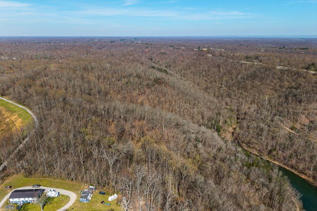 7860 Aunt Helen Rd, Silver Point, TN 38582