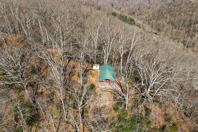 7860 Aunt Helen Rd, Silver Point, TN 38582