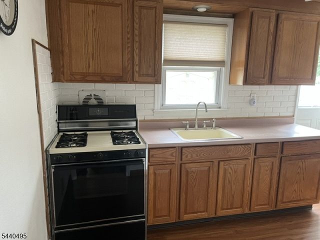 412 2Nd St, Middlesex Boro, NJ 08846