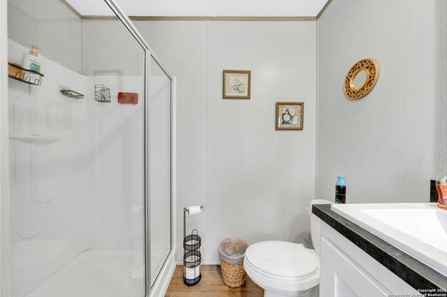 57 W Bob White Dr, Somerset, TX 78069