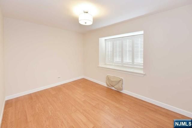 89 Crescent Avenue, Wyckoff, NJ 07481