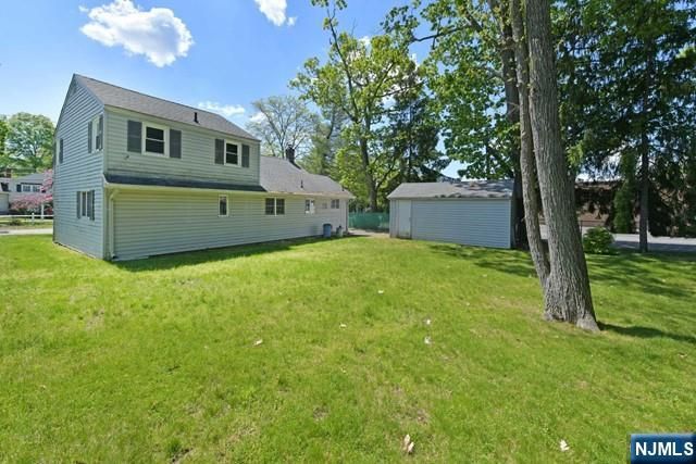 89 Crescent Avenue, Wyckoff, NJ 07481